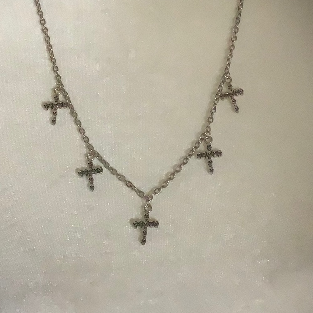 Skull cross necklace